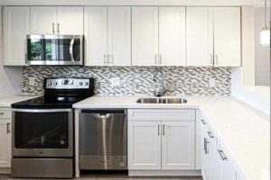Kitchen design at 601 N Ocean